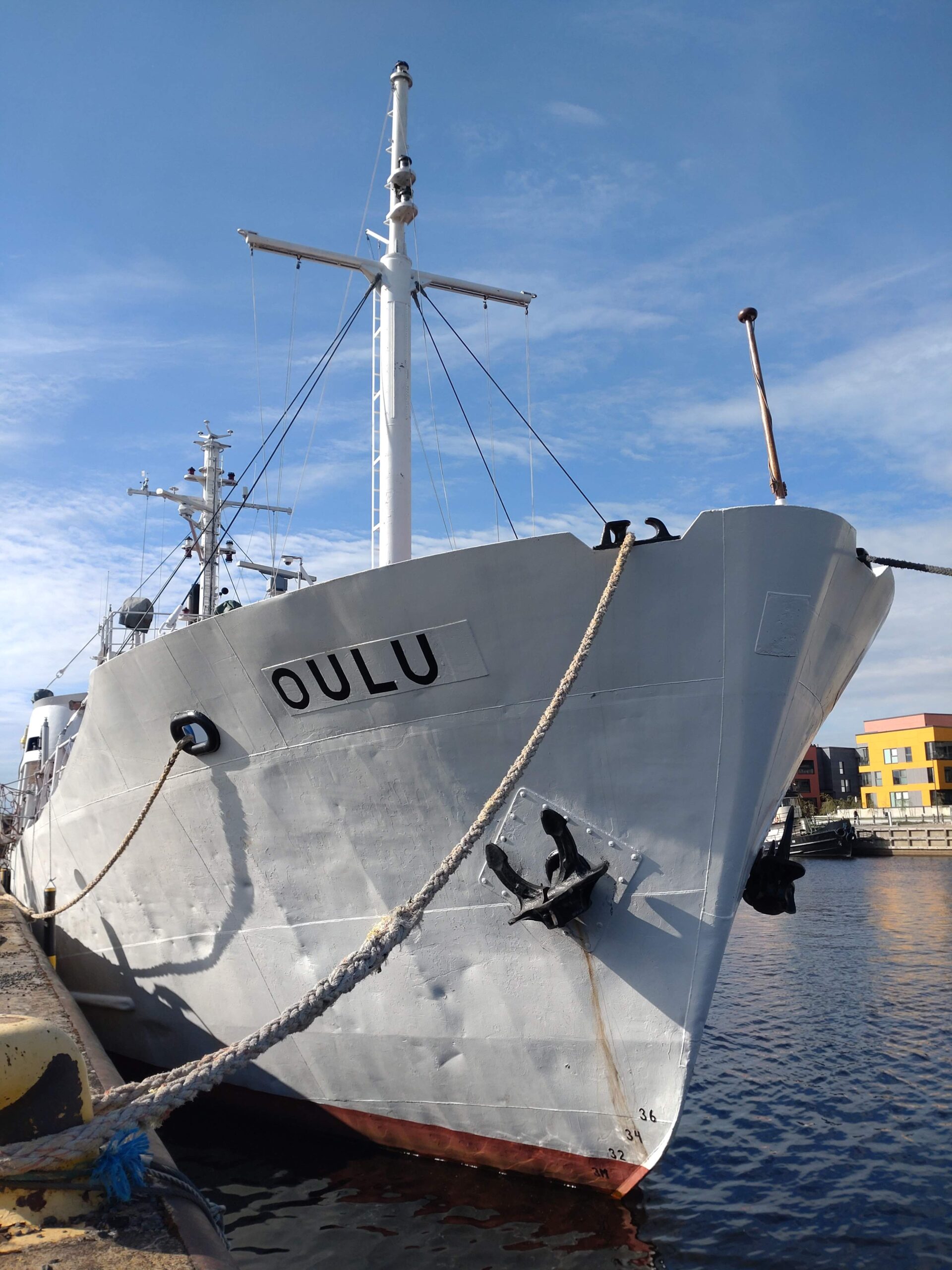 Oulu-laiva Toppilansalmessa